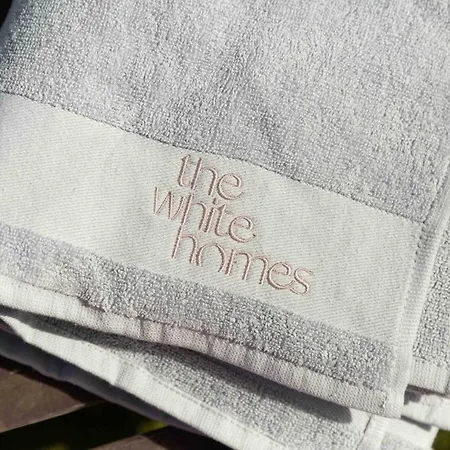 The White Homes Golfyfun Wh3 La Guirra